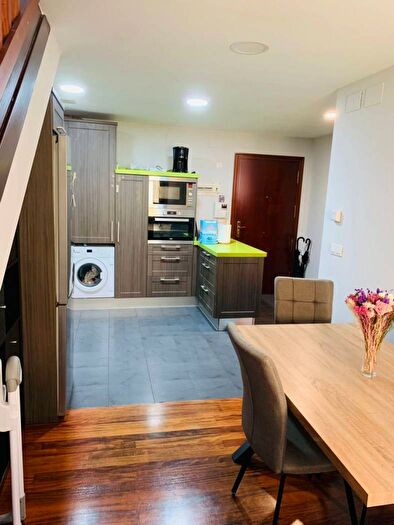Casas en venta y pisos alquiler - 3