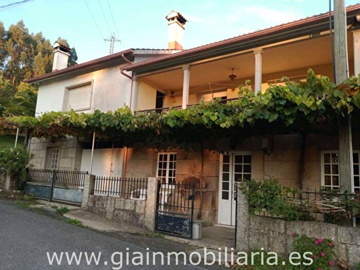 Casa en venta de 4 habitaciones, Galicia, Pontevedra