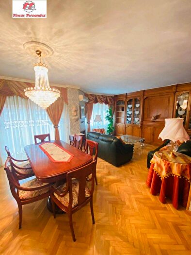 Casas en venta y pisos alquiler - 3