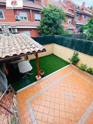Casas en venta y pisos alquiler - 2
