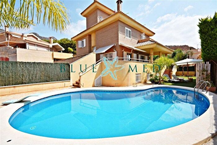Casa de 5 habitaciones en venta en Región de Murcia, Murcia