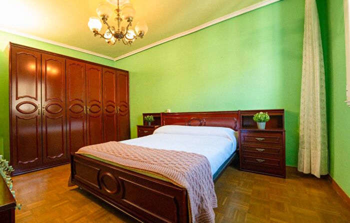 Piso en venta de 3 habitaciones, Principado de Asturias, Asturias