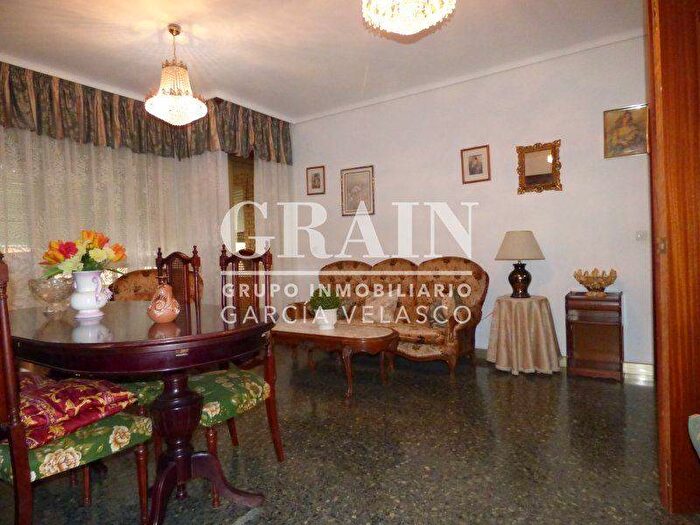 Castilla La Mancha, Albacete: Piso en venta de 4 habitaciones