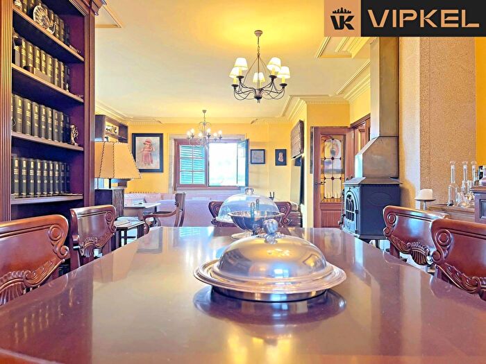 Casas en venta y pisos alquiler - 3