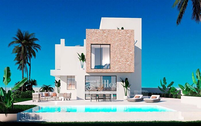Casa en venta de 4 habitaciones: Comunitat Valenciana, Alicante