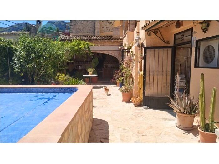 Casa de 4 habitaciones en venta en Comunitat Valenciana, Alicante