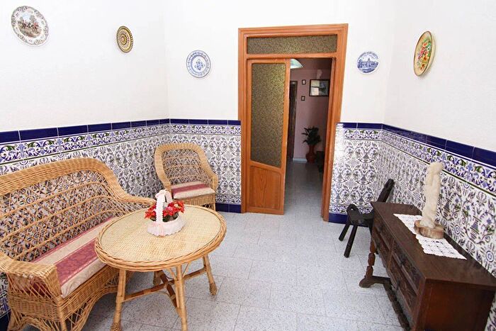Casas en venta y pisos alquiler - 2
