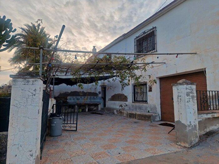 Casa en venta de 4 habitaciones en Comunitat Valenciana, Alicante