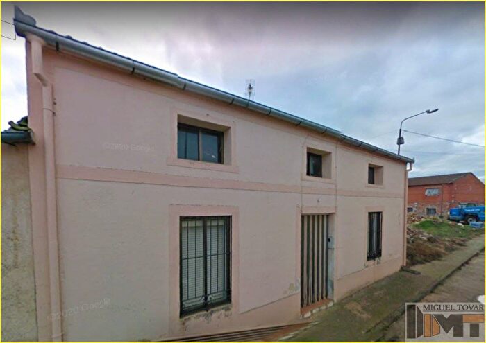 Casa en venta de 4 habitaciones, Castilla y León, Segovia