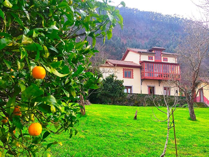 Pravia, Asturias: Casa en venta de 5 habitaciones