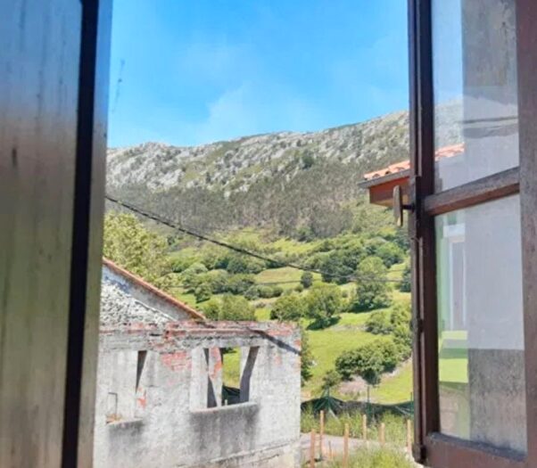 Casa en venta de 3 habitaciones: Puente Viesgo, Cantabria