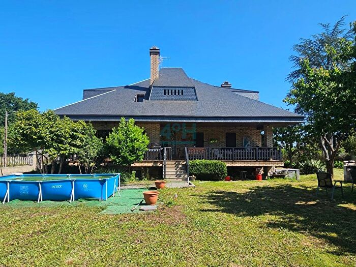 Casa en venta de 5 habitaciones, Galicia, Ourense