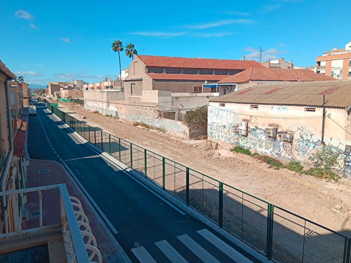 Piso en venta de 3 habitaciones en Sur, Barriomar La Purísima