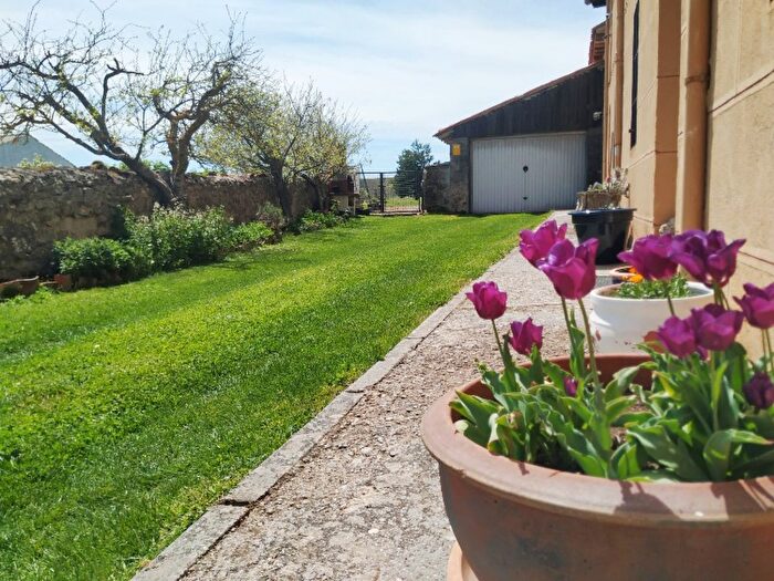 Valle de Valdelucio, Burgos: Casa en venta de 5 habitaciones