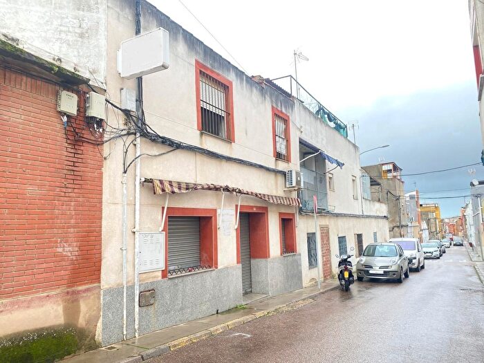 Cerro de Reyes, Badajoz Capital: Casa en venta de 2 habitaciones