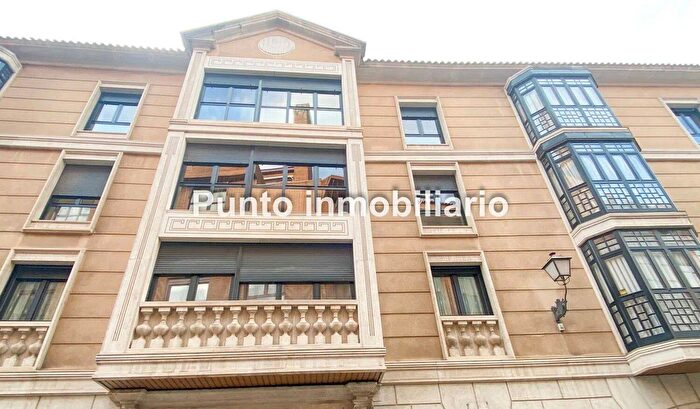 Piso en venta en Castilla y León, Valladolid