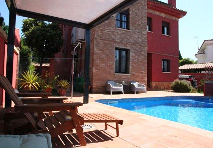 Casa en venta de 5 habitaciones, Mairena del Aljarafe, Andalucía