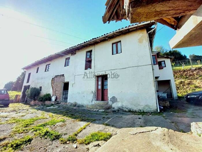 Casa en venta de 3 habitaciones en Principado de Asturias, Asturias