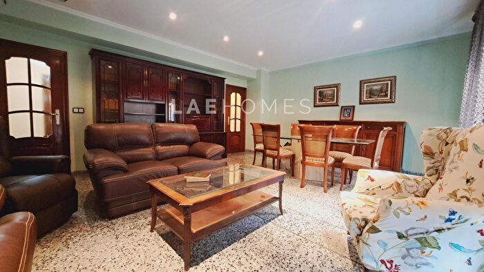 Centro, Ensanche Diputación: Piso en venta de 4 habitaciones