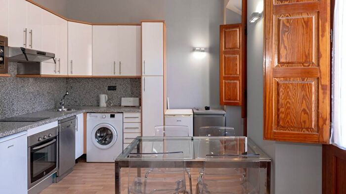 Casas en venta y pisos alquiler - 3