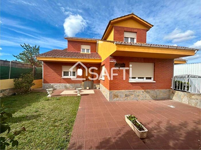 Casa en venta de 4 habitaciones: Castilla y León, León