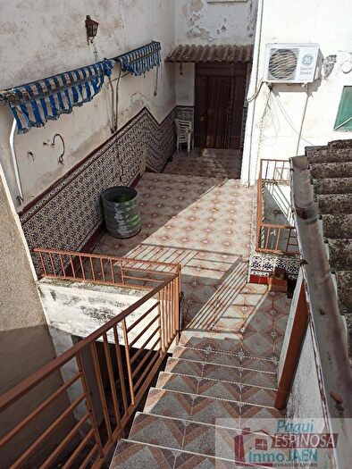 Casa en venta de 4 habitaciones, Torredonjimeno, Jaén