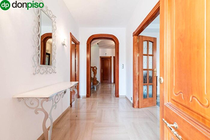 Andalucía, Granada: Casa en venta de 6 habitaciones