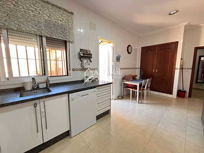 Casa de 3 habitaciones en venta en Andalucía, Sevilla