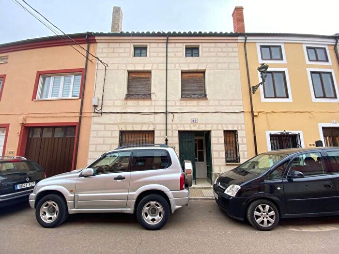Casa en venta de 3 habitaciones, Castilla y León, Burgos
