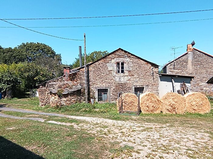 Casa en venta de 2 habitaciones en Aranga, A Coruña