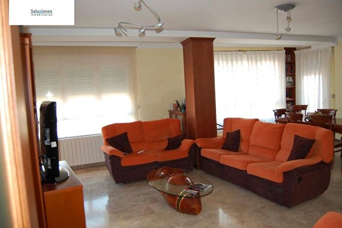 Piso en venta de 6 habitaciones en Castilla La Mancha, Albacete