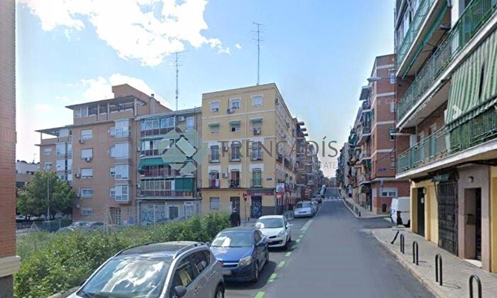 Piso en venta: Ciudad Lineal, Ventas