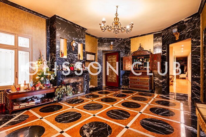 Piso de 6 habitaciones en venta en Chamberí, Trafalgar