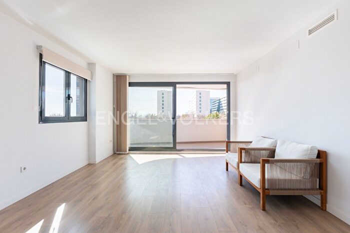Piso en venta de 4 habitaciones, Quatre Carreres, Malilla
