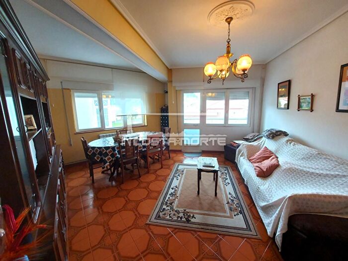 Piso de 4 habitaciones en venta en Cee, A Coruña