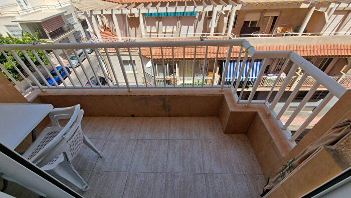 Piso de 2 habitaciones en venta en Comunitat Valenciana, Alicante