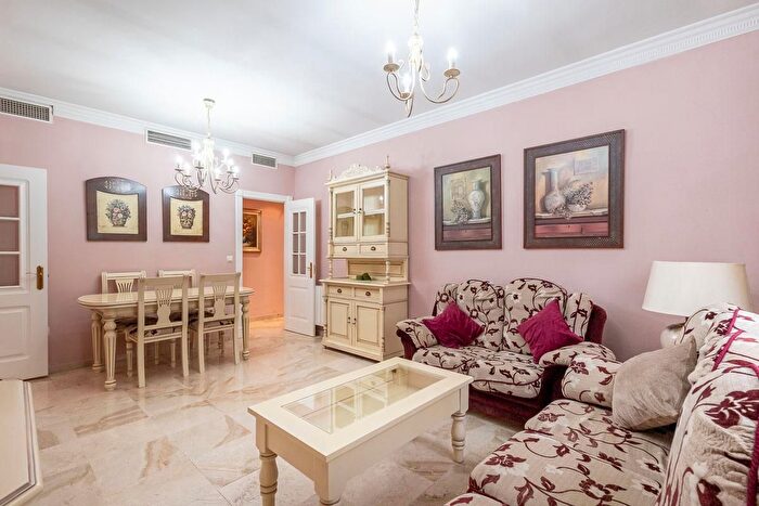 Piso en venta de 4 habitaciones, Centro, Centro Sagrario