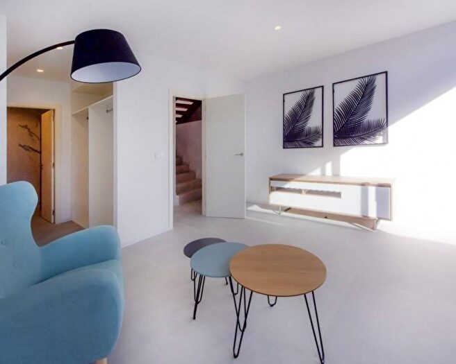 Casas en venta y pisos alquiler - 3