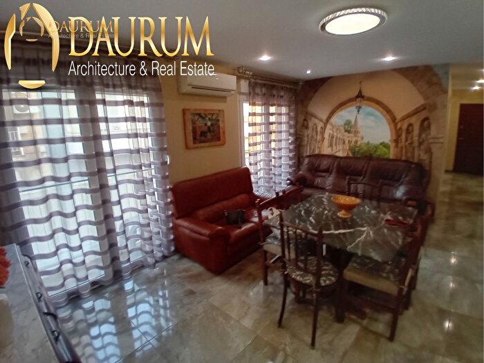 Piso en venta de 3 habitaciones: Campoamor Altozano, Campoamor