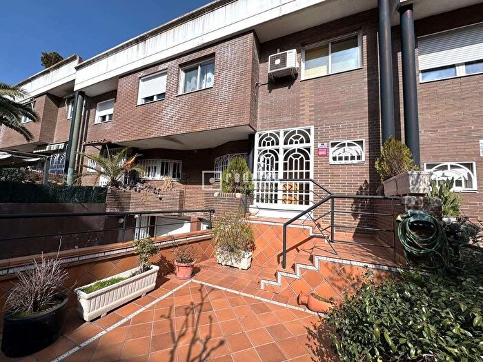 Casa en venta de 5 habitaciones en Montserrat Parque Empresarial, San Fernando de Henares