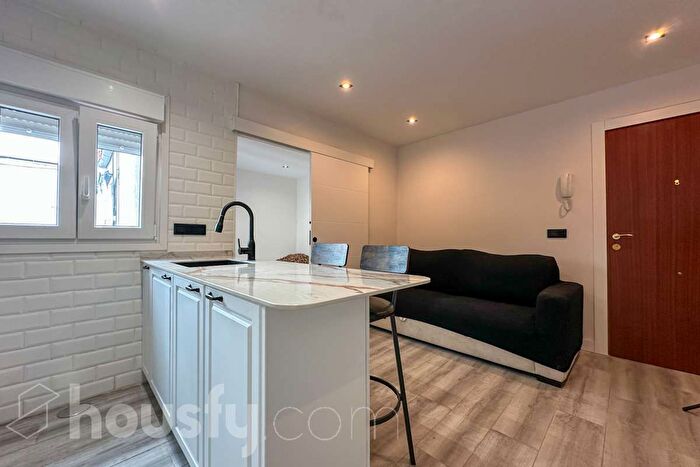 Tetuán, Almenara Ventilla: Piso en venta de 2 habitaciones