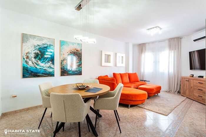 Casa en venta de 4 habitaciones en Huércal de Almería, Almería