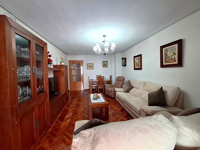 Piso de 4 habitaciones en venta en Centro, Móstoles