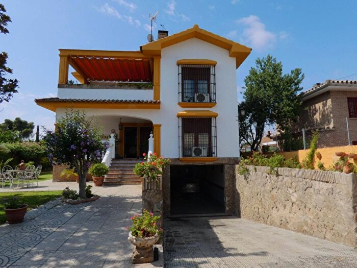 Andalucía, Córdoba: Casa en venta de 6 habitaciones