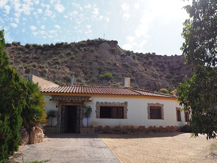 Casa en venta de 3 habitaciones, Freila, Granada