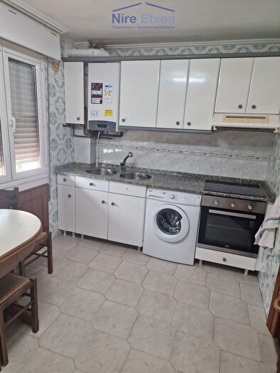 Casas en venta y pisos alquiler - 2