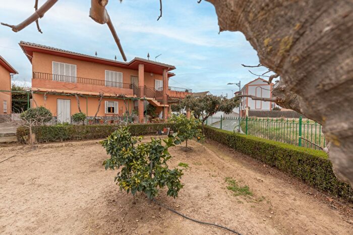 Casa en venta de 8 habitaciones: Carretera de Granada La Alcazaba, Alhendín