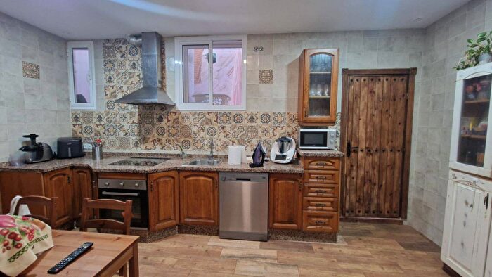 Piso de 4 habitaciones en venta en Andalucía, Cádiz