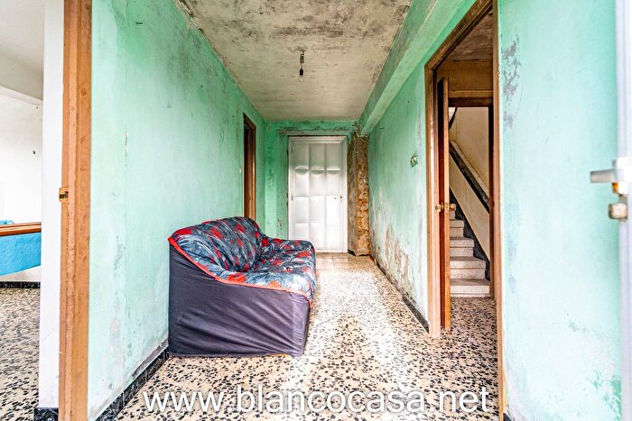Casas en venta y pisos alquiler - 2