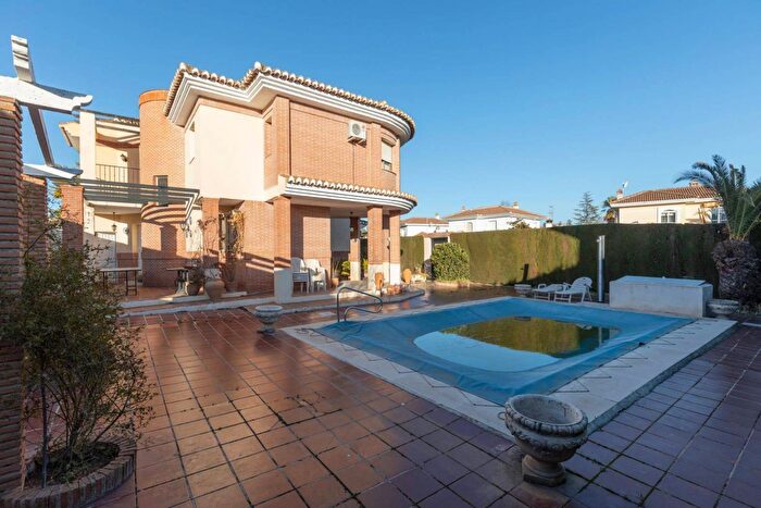 Casa en venta de 4 habitaciones: Andalucía, Granada